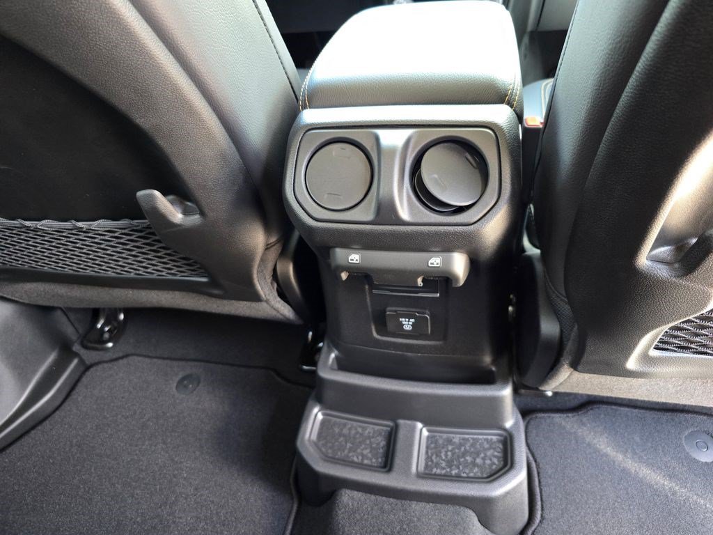 New 2026 Jeep Wrangler Unlimited Sahara AWD/4WD image 34