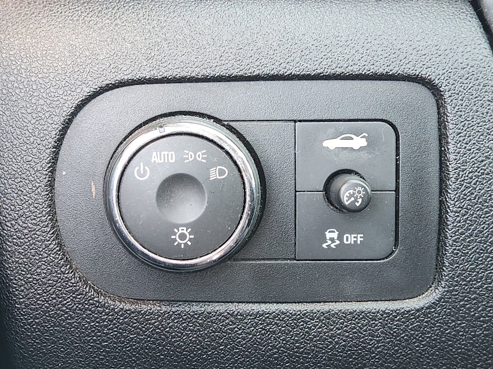 Used 2013 Chevrolet Impala LT image 24