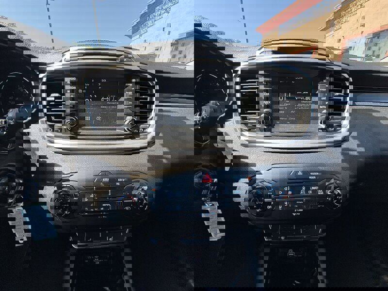 Used 2018 Kia Sorento LX w/ LX V6 Convenience Package image 35