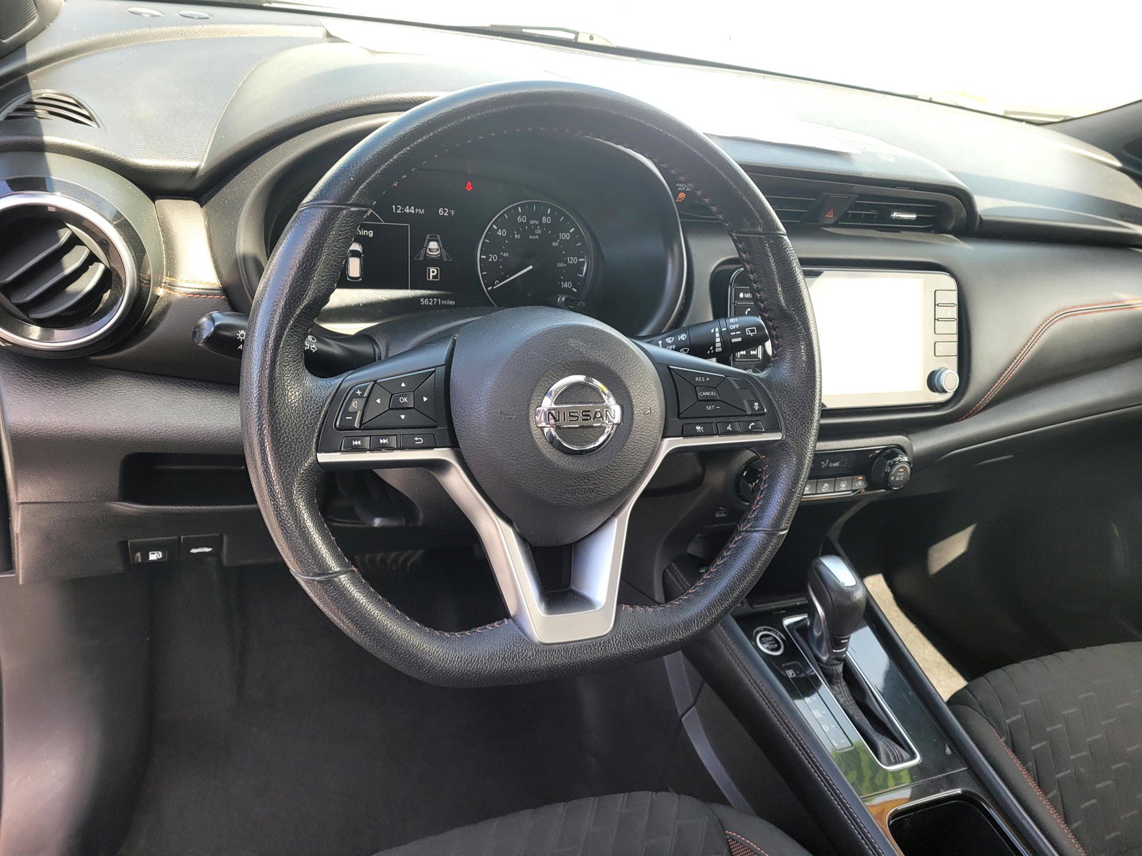 Certified 2021 Nissan Kicks SR FWD image 6