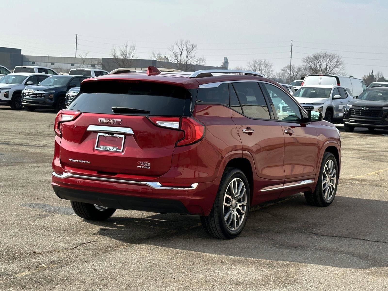 Certified 2024 GMC Terrain Denali w/ Denali Premium Package image 5