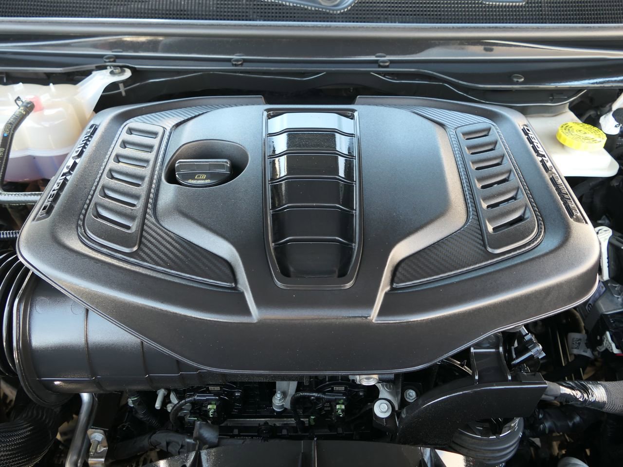 Used 2024 Jeep Wagoneer L Series II image 30
