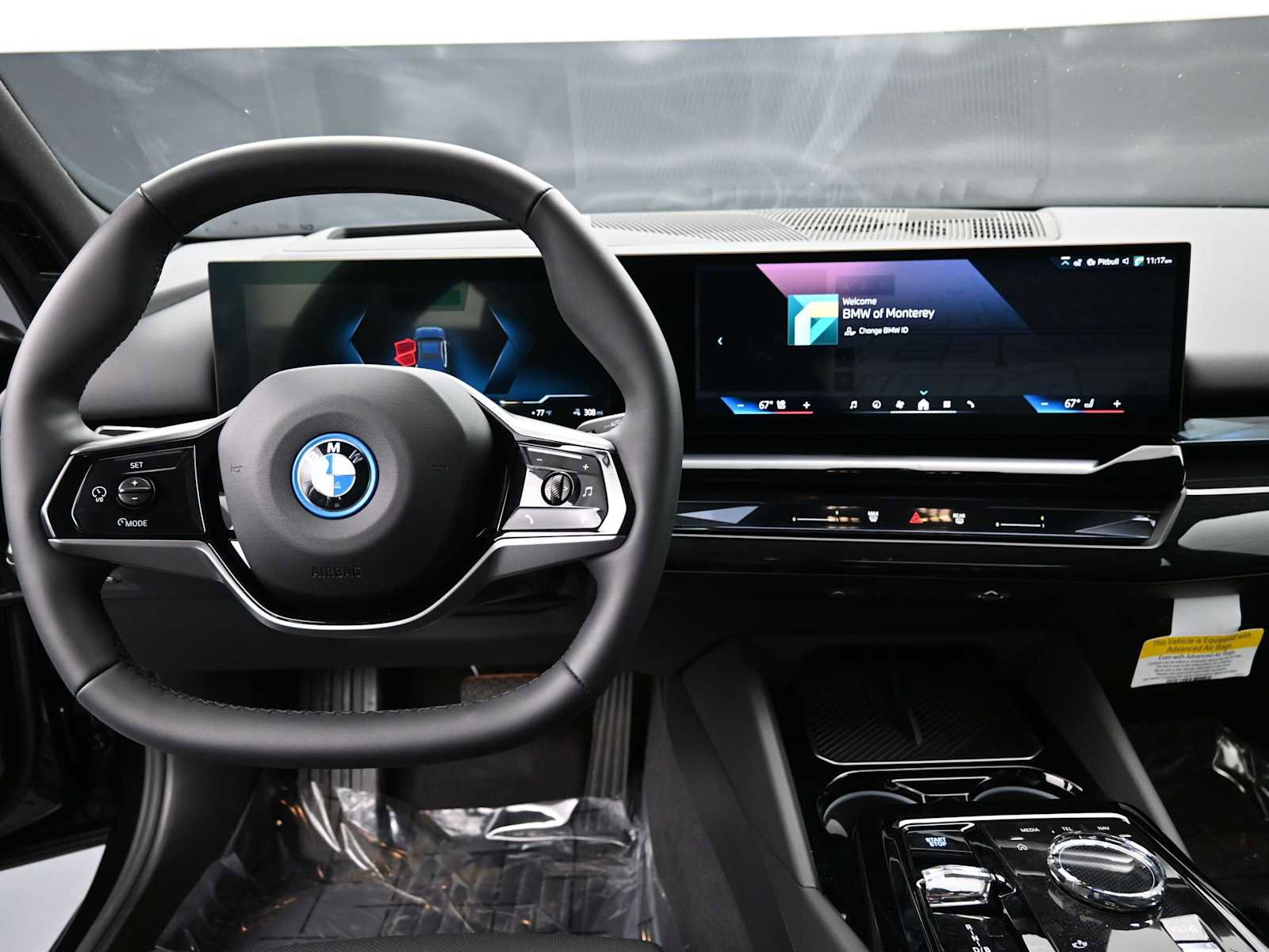 Used 2026 BMW i5 eDrive40 w/ Executive Package RWD image 15