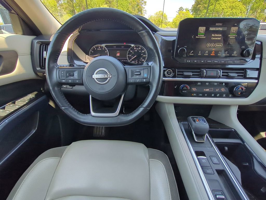 Used 2022 Nissan Pathfinder SL w/ Cargo Package image 16