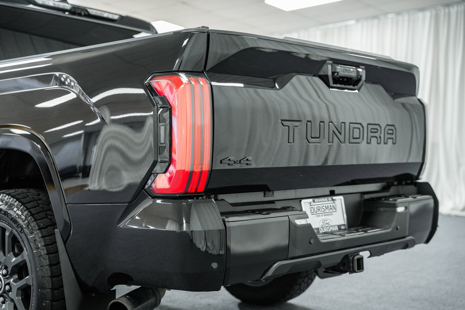 Used 2023 Toyota Tundra Platinum image 5