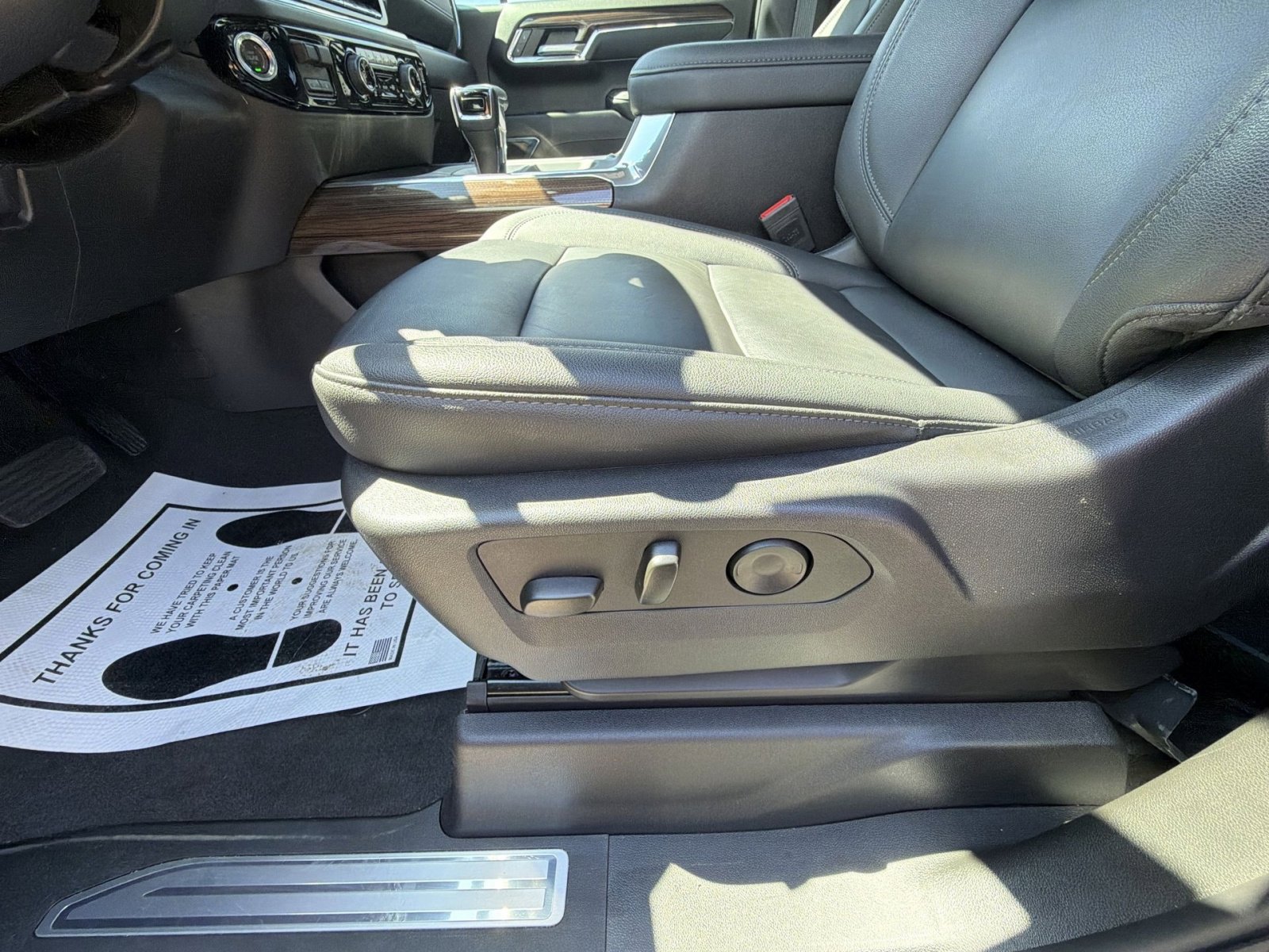 Used 2024 Chevrolet Silverado 1500 LT w/ Z71 Off-Road Package image 14