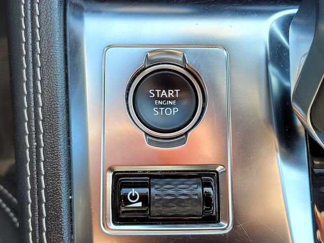 Used 2025 Jaguar F-PACE R-Dynamic S image 21