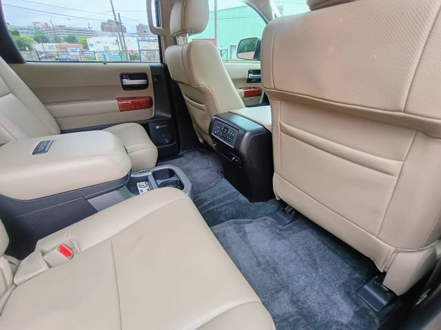 Used 2018 Toyota Sequoia Platinum AWD/4WD image 56
