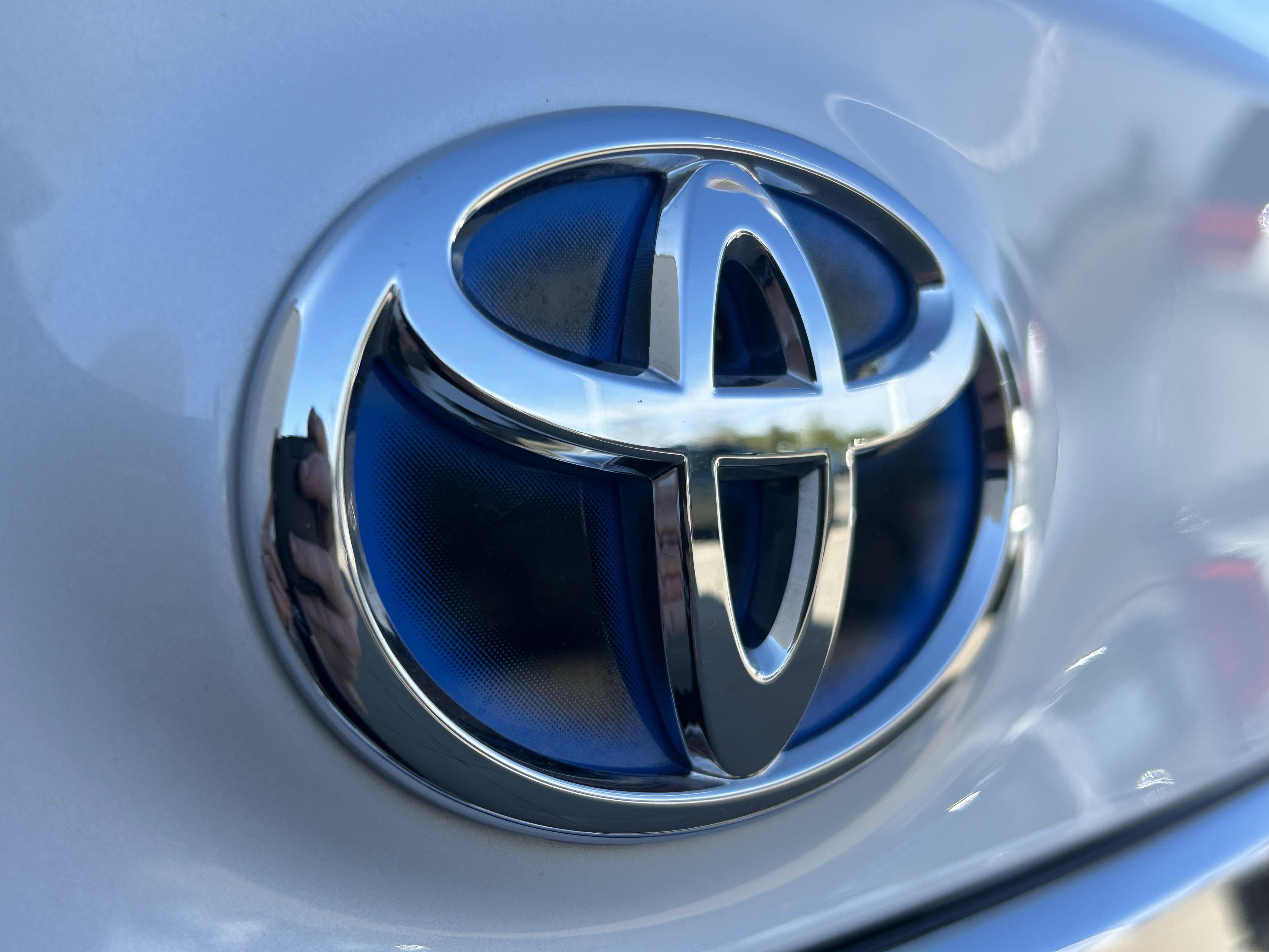 Used 2016 Toyota Avalon Limited w/ Toyota Safety Sense Package FWD image 7