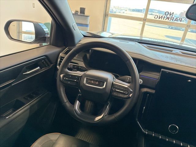 Used 2025 GMC Acadia AT4 w/ LPO, Floor Liner Package image 32