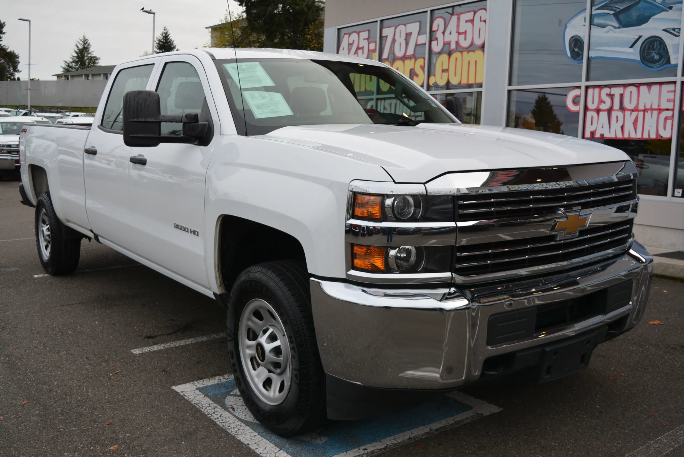 Used 2018 Chevrolet Silverado 3500 W/T AWD/4WD image 1
