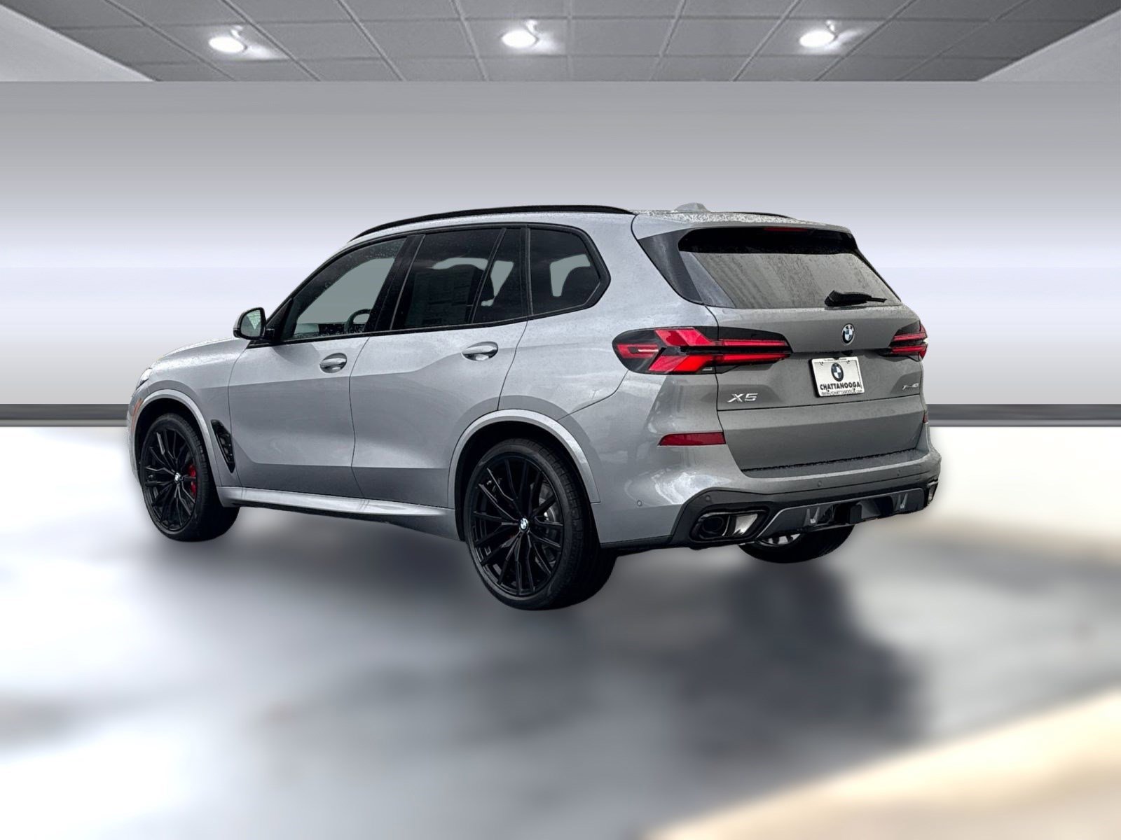 New 2026 BMW X5 xDrive40i w/ M Sport Package image 3