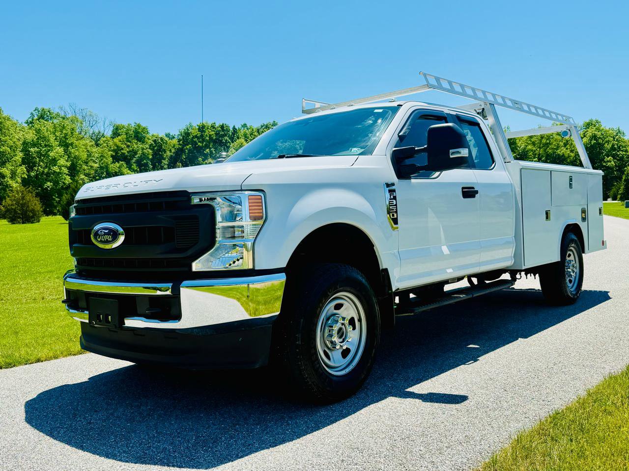 Used 2020 Ford F350 XL w/ Power Equipment Group AWD/4WD image 1