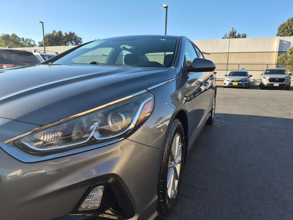 Used 2018 Hyundai Sonata SE image 3