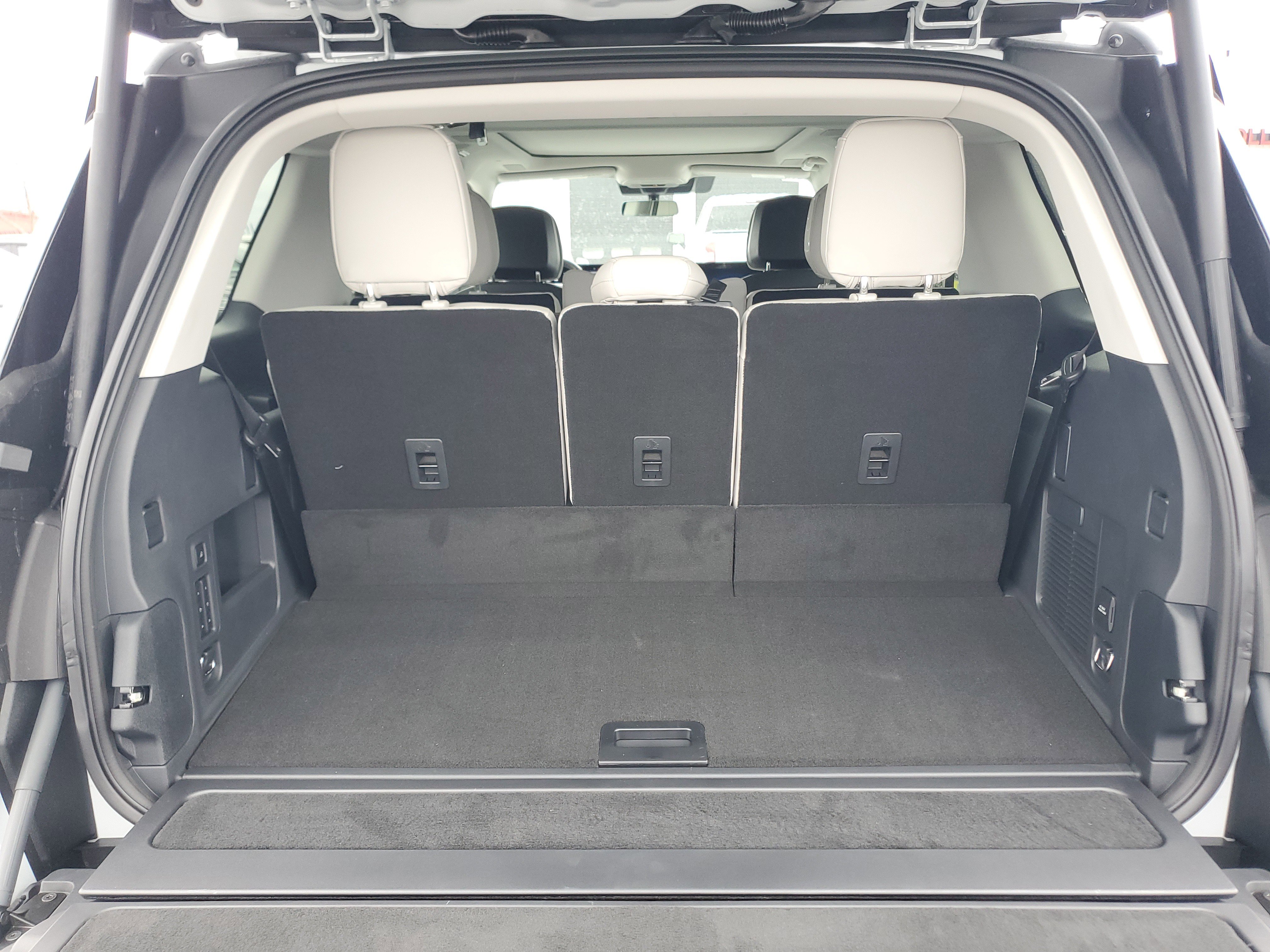 New 2026 Lincoln Navigator Reserve w/ Jet Appearance Package image 32