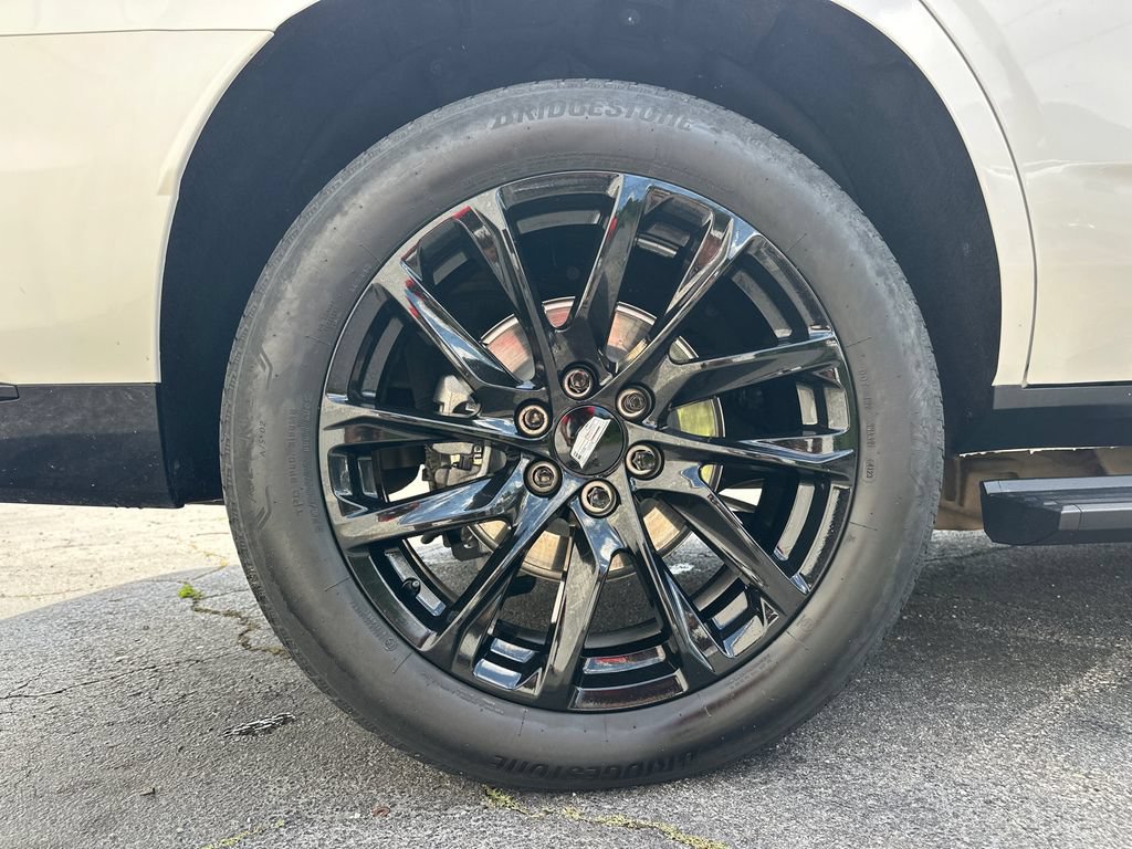 Certified 2024 Cadillac Escalade Sport Platinum w/ LPO, ONYX Package AWD/4WD image 17
