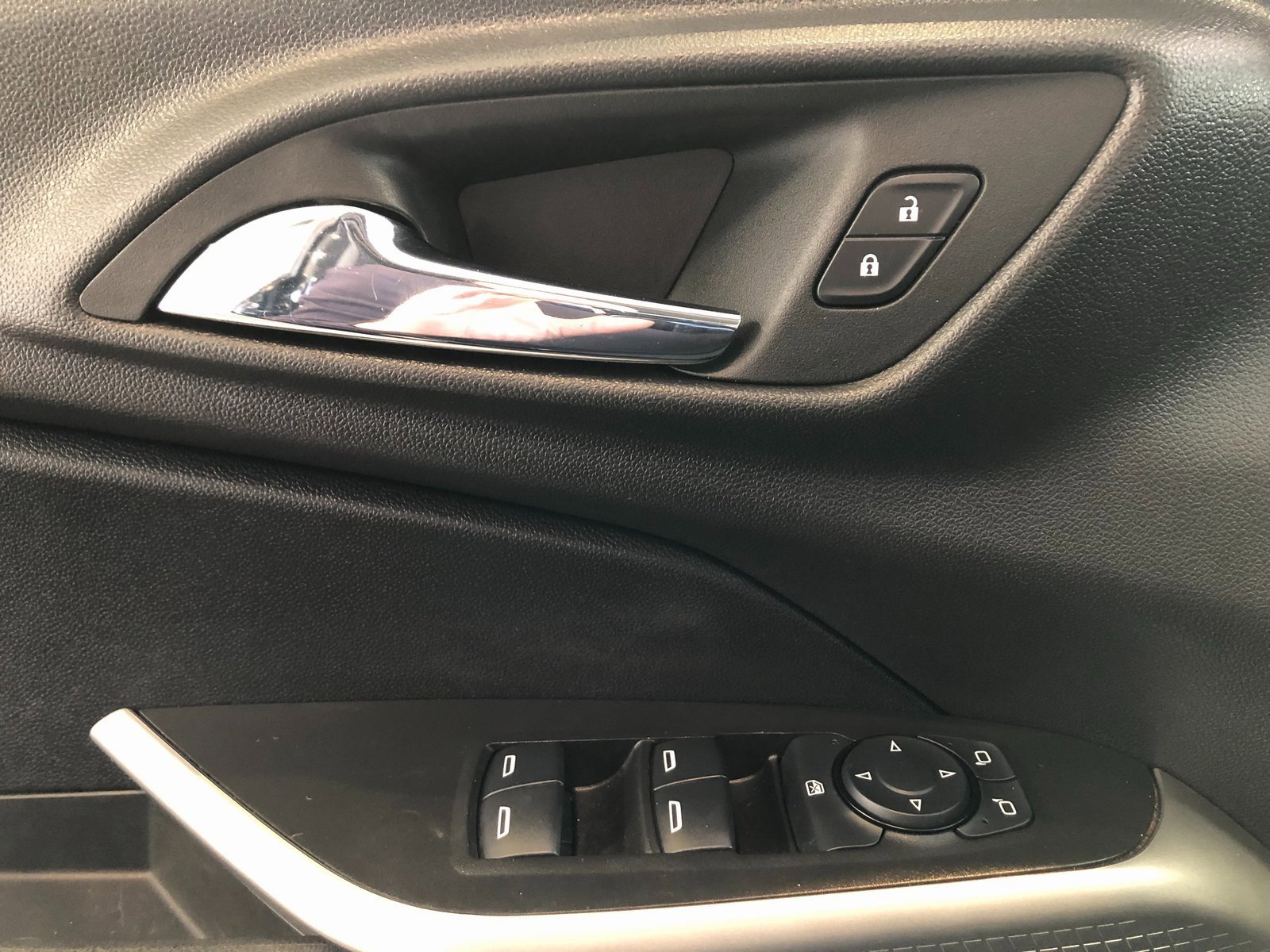 Certified 2024 Chevrolet Trax LS w/ LS Convenience Package image 36