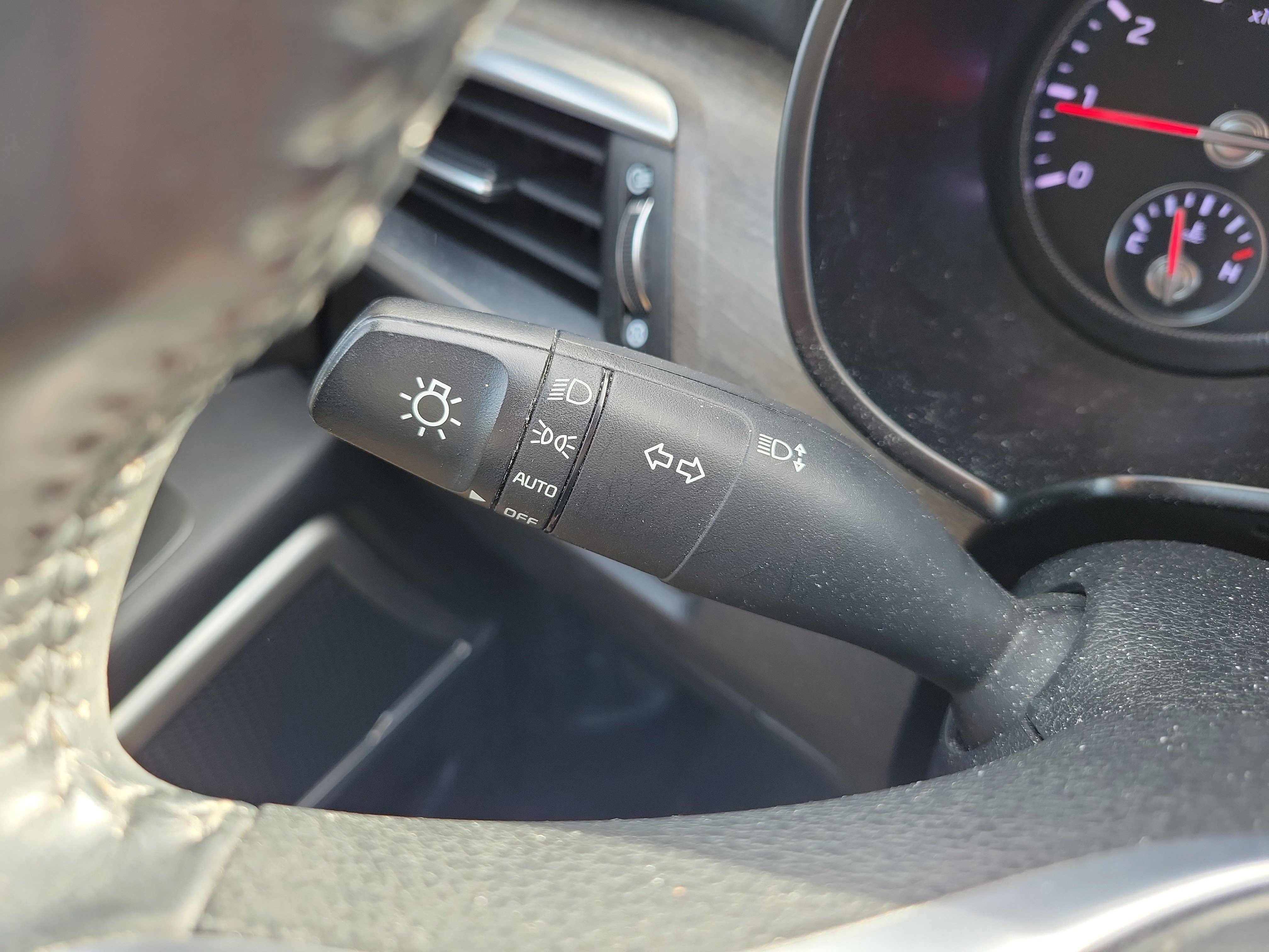 Used 2020 Kia Telluride EX image 30