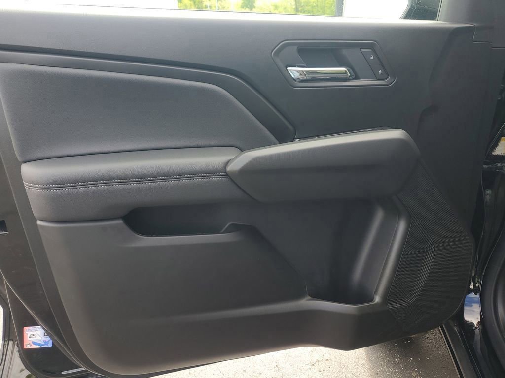 New 2025 GMC Canyon Elevation w/ Convenience Package image 12