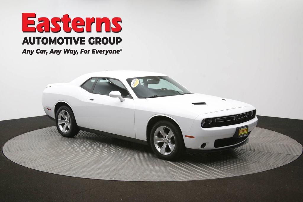 Used 2022 Dodge Challenger SXT image 46