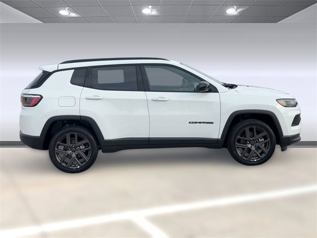 New 2026 Jeep Compass Latitude image 8