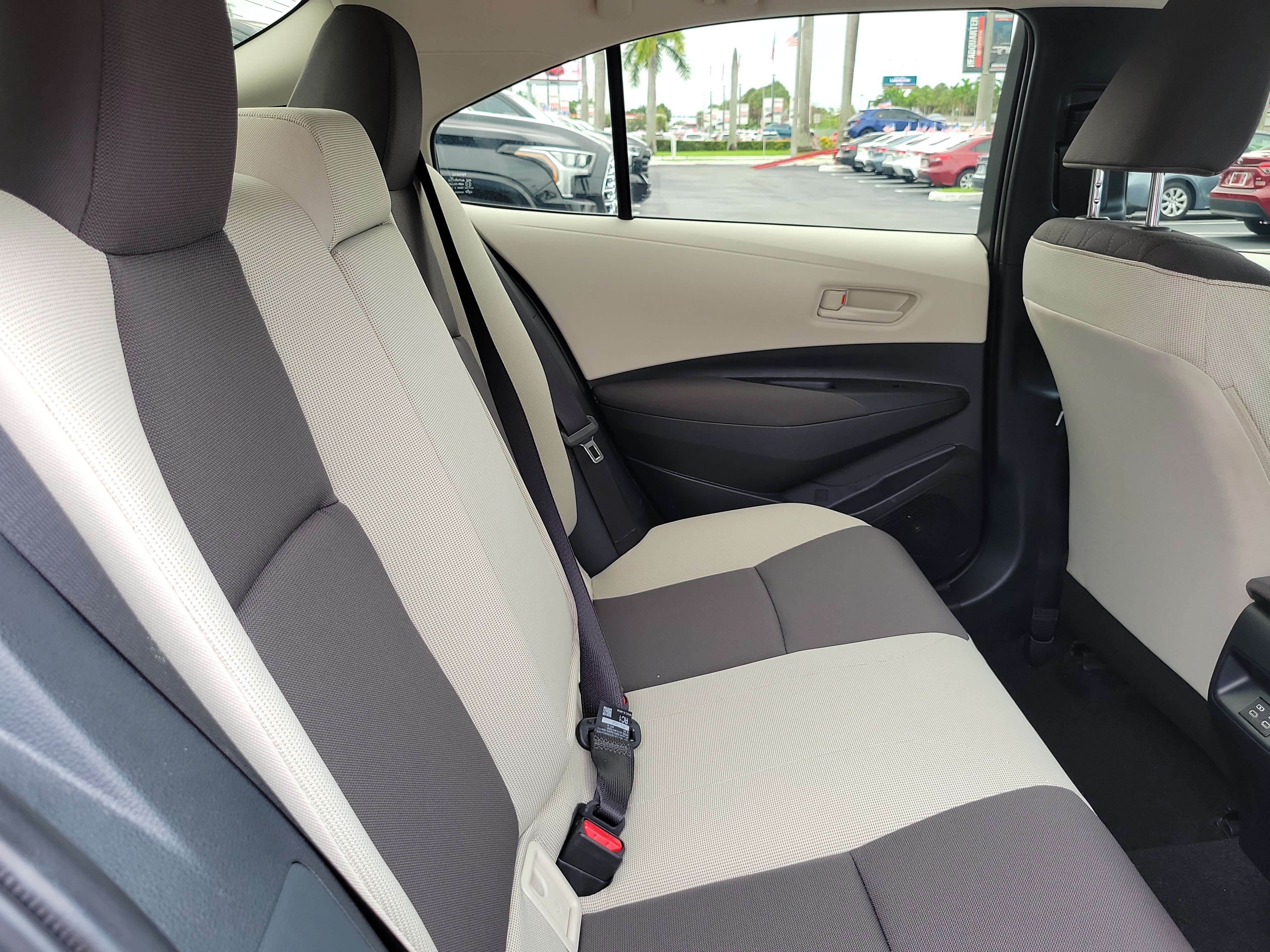 Used 2026 Toyota Corolla LE FWD image 15