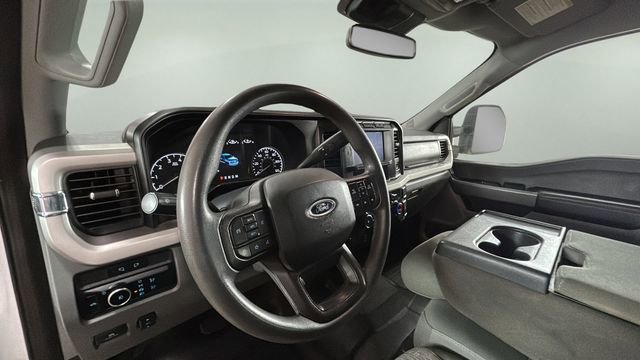Used 2023 Ford F350 XLT w/ FX4 Off-Road Package image 9