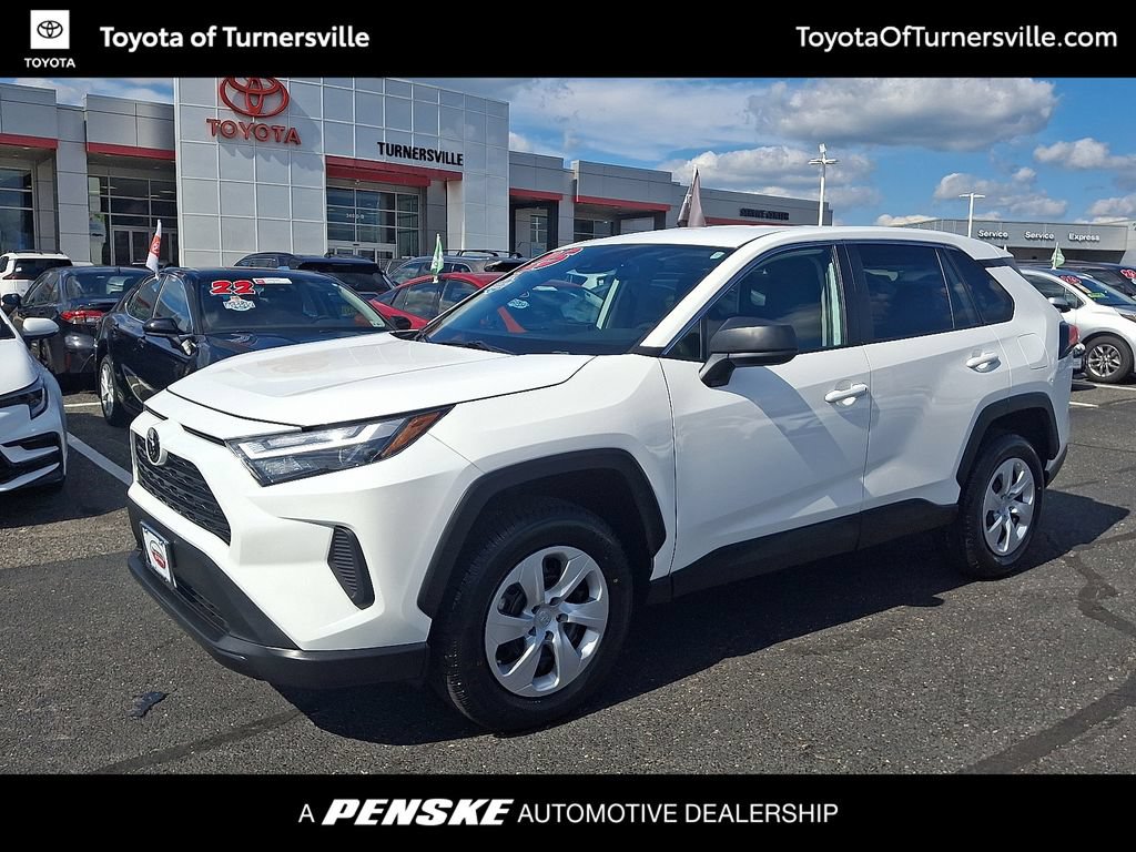 Used 2025 Toyota RAV4 LE AWD/4WD video 1