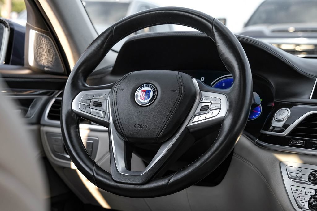 Used 2019 BMW ALPINA B7 xDrive w/ Luxury Rear Seating Package image 15