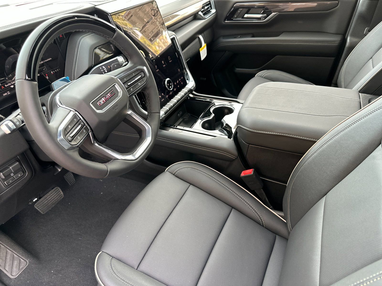 New 2026 GMC Yukon XL Elevation w/ Elevation Premium Package AWD/4WD image 10