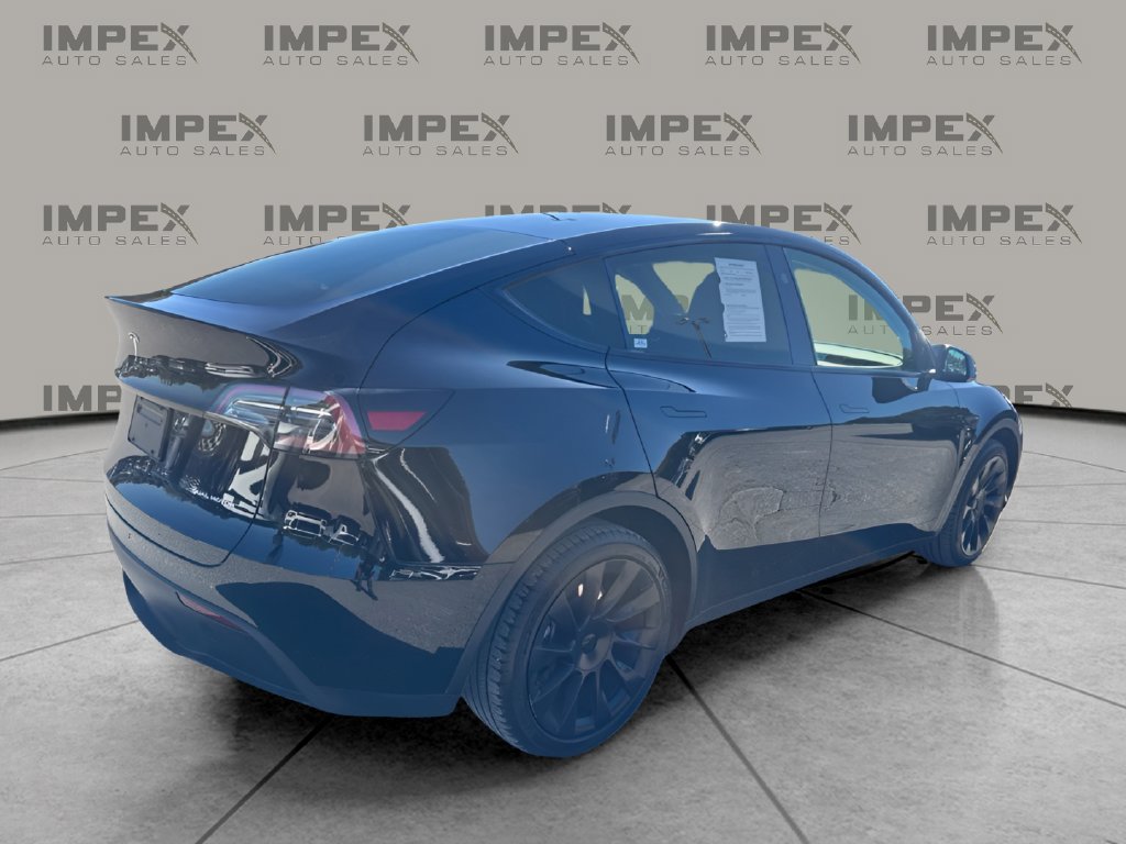 Used 2023 Tesla Model Y Long Range AWD/4WD image 5
