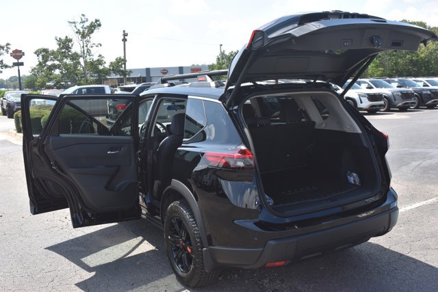 New 2026 Nissan Rogue SV AWD/4WD image 17