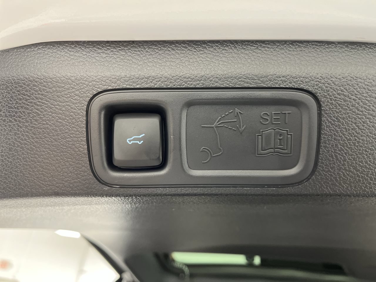 Certified 2024 Ford Expedition XLT AWD/4WD image 34