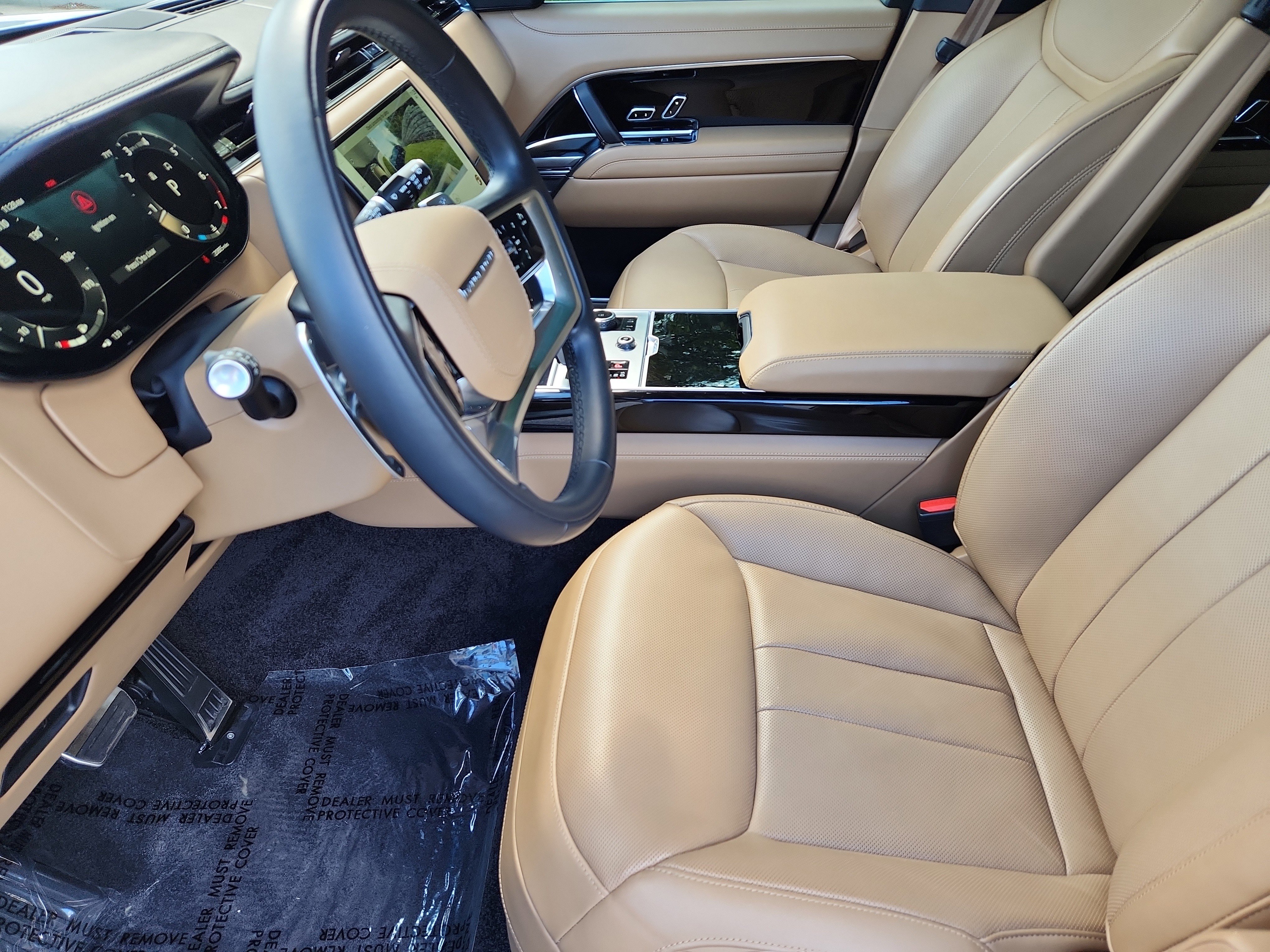 Used 2023 Land Rover Range Rover SE image 24