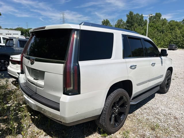 Used 2017 Cadillac Escalade Luxury AWD/4WD image 5