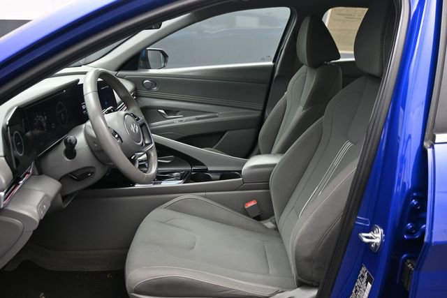 Used 2024 Hyundai Elantra SEL w/ Convenience Package FWD image 10