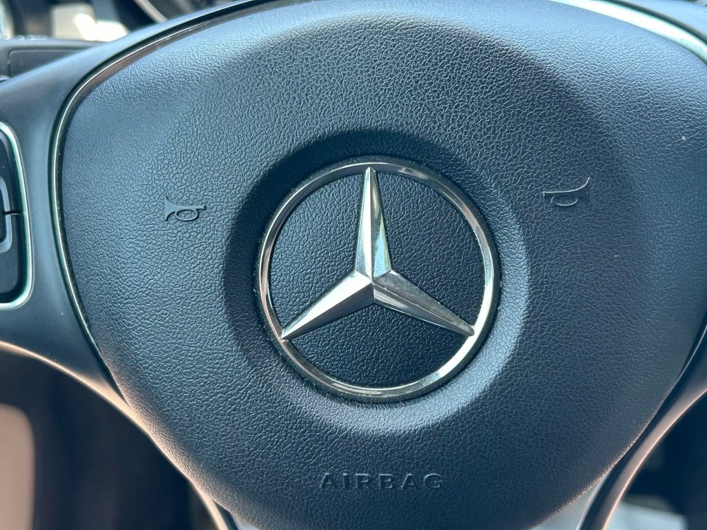 Used 2018 Mercedes-Benz CLA 250 4MATIC image 38