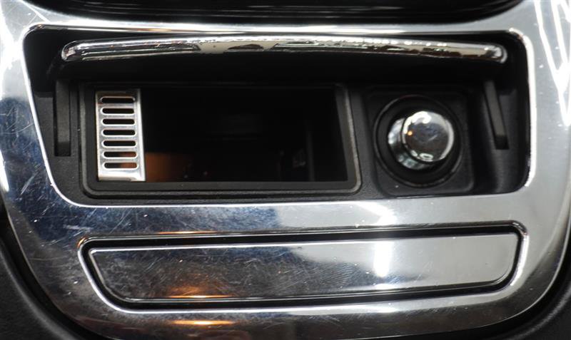 Used 2013 Jaguar XJ L Portfolio AWD/4WD image 21