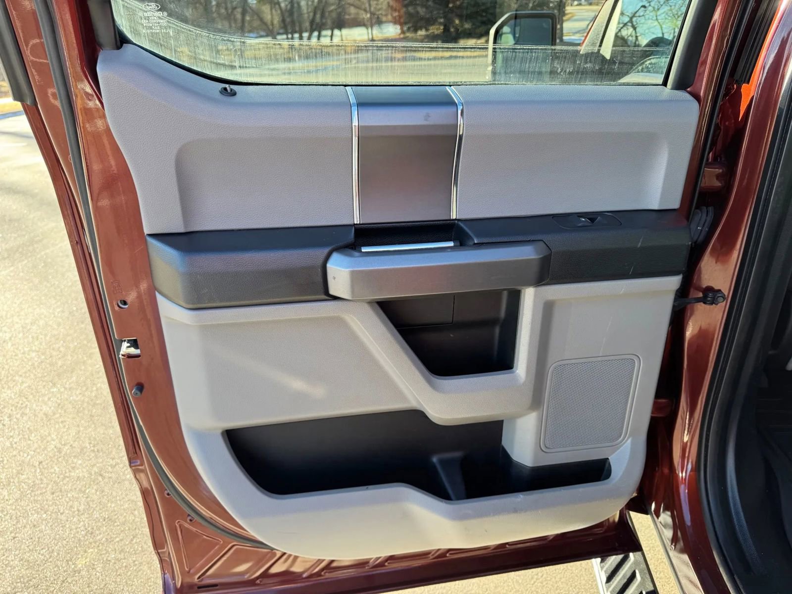 Used 2016 Ford F150 XLT w/ Equipment Group 302A Luxury AWD/4WD image 10