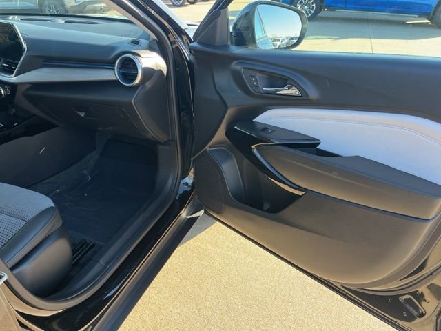 Used 2024 Chevrolet Trax LT image 48