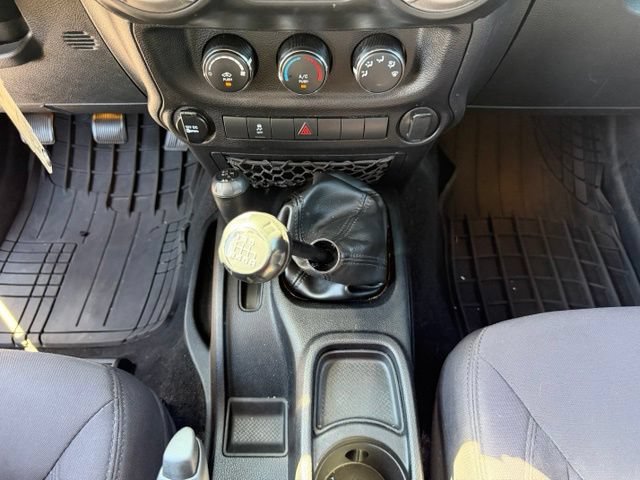 Used 2013 Jeep Wrangler Sport AWD/4WD image 6