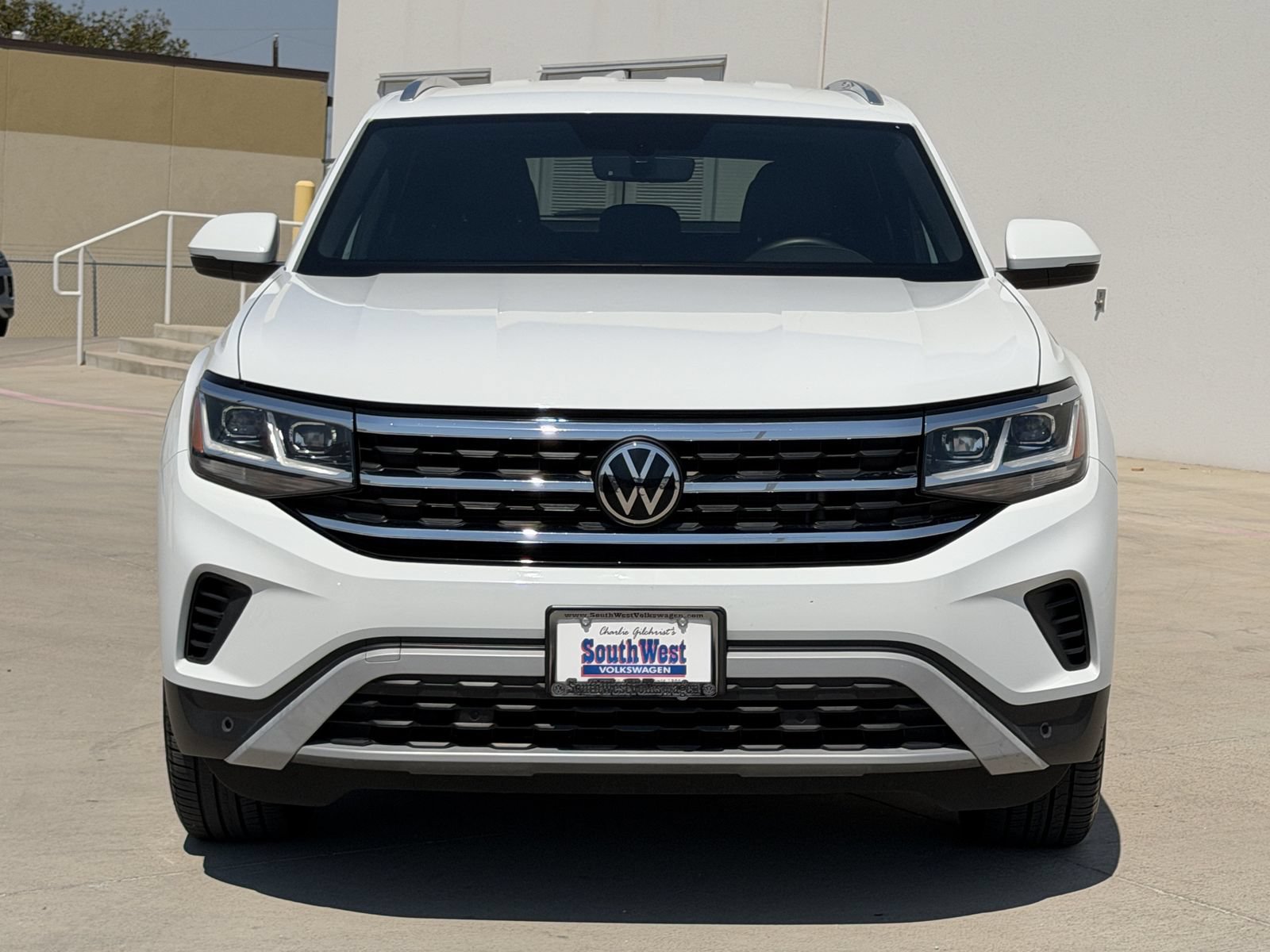 Used 2023 Volkswagen Atlas Cross Sport SE w/ Black Wheel Package FWD image 9