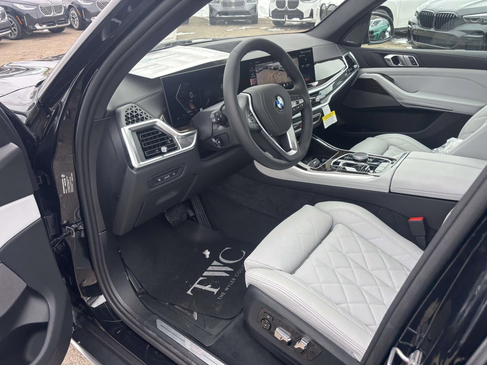 New 2026 BMW X5 xDrive40i AWD/4WD image 25