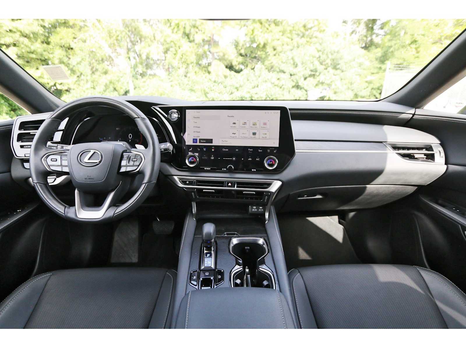 Used 2025 Lexus RX 350 Premium w/ Convenience Package FWD image 7