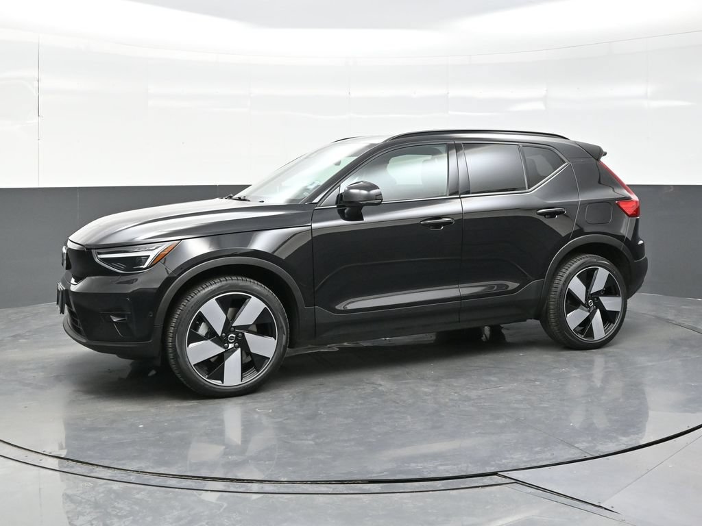 Used 2023 Volvo XC40 Recharge Ultimate w/ Protection Package Premier AWD/4WD image 3