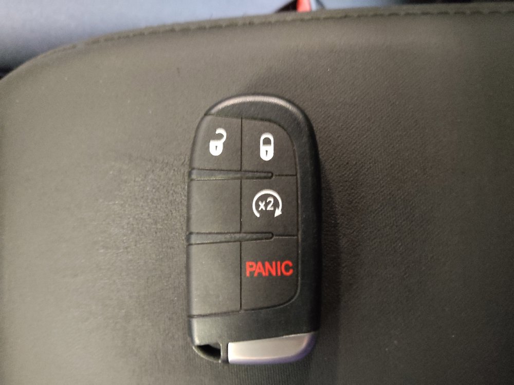 Used 2018 Dodge Journey SE w/ Connectivity Group FWD image 32
