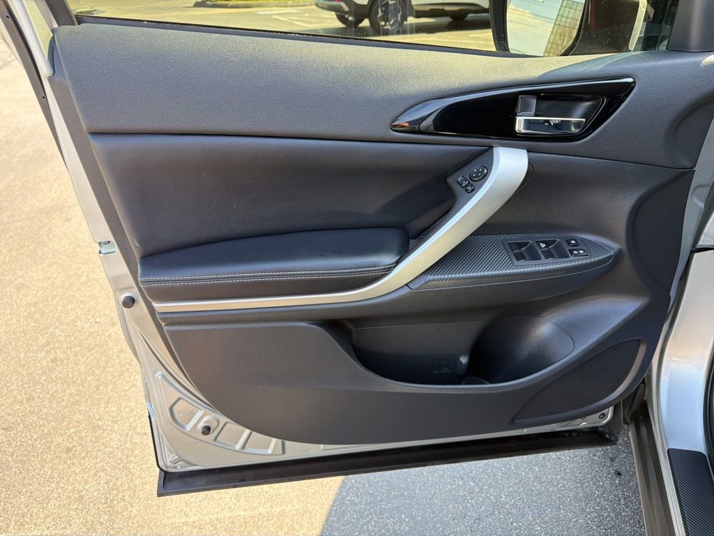 Used 2023 Mitsubishi Eclipse Cross SEL image 27