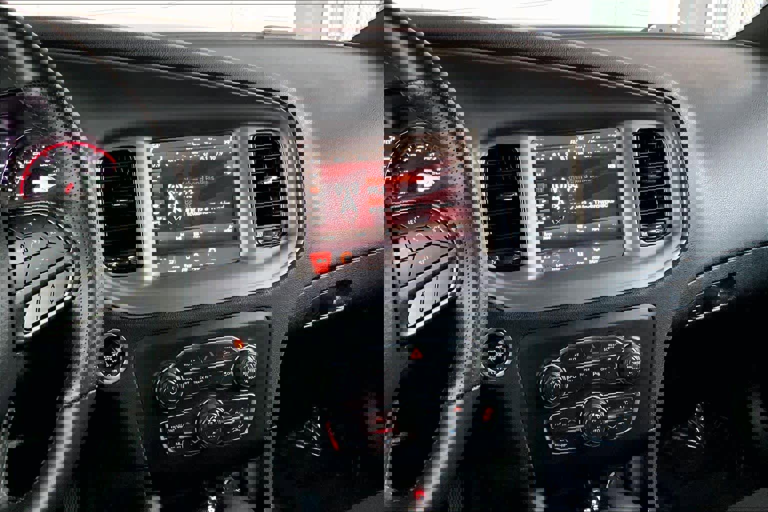 Used 2023 Dodge Charger R/T w/ Blacktop Package image 7