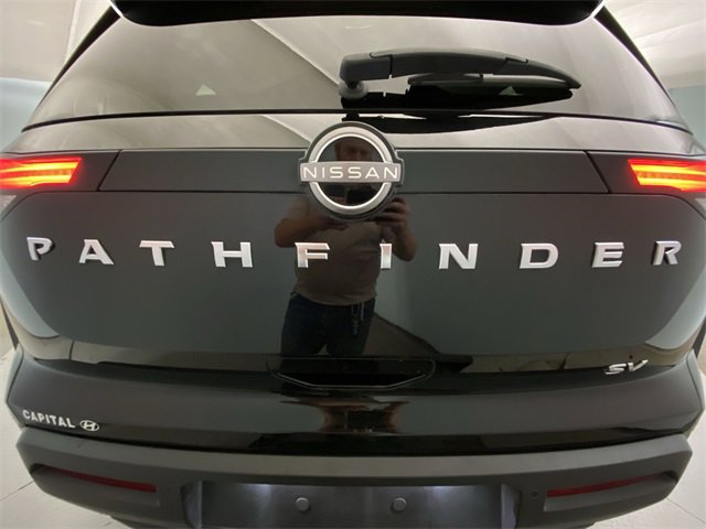 Used 2022 Nissan Pathfinder SV image 26