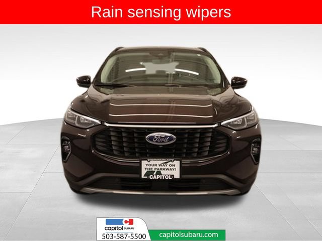 Used 2023 Ford Escape Platinum w/ Premium Technology Package AWD/4WD image 6